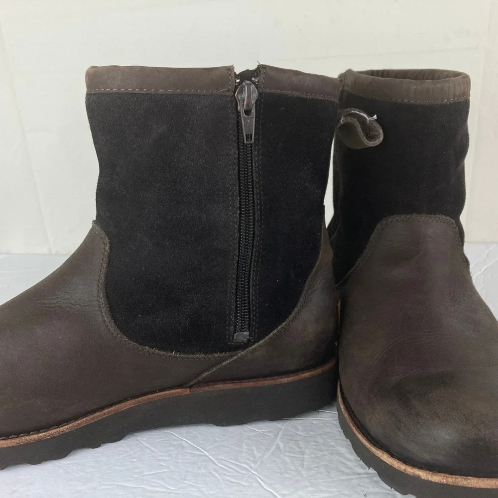 UGG Hannen Waterproof Boots Mens 12 Brown Leather Suede Vibram Sole Shearling
